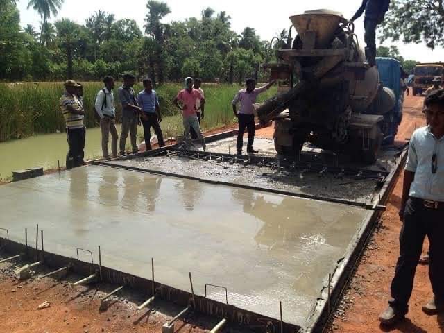 支社も構えるスリランカの、インフラ整備に携わりました。