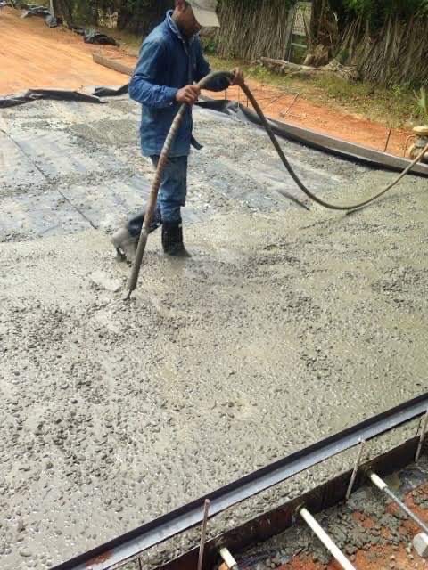 支社も構えるスリランカの、インフラ整備に携わりました。